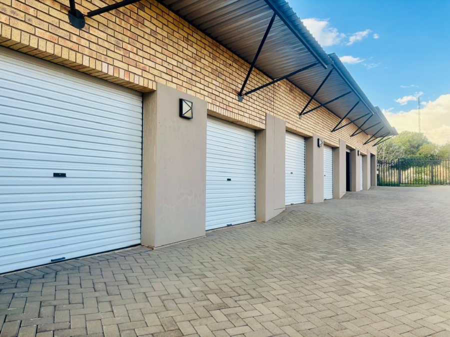 3 Bedroom Property for Sale in Vredenhof Sh Free State